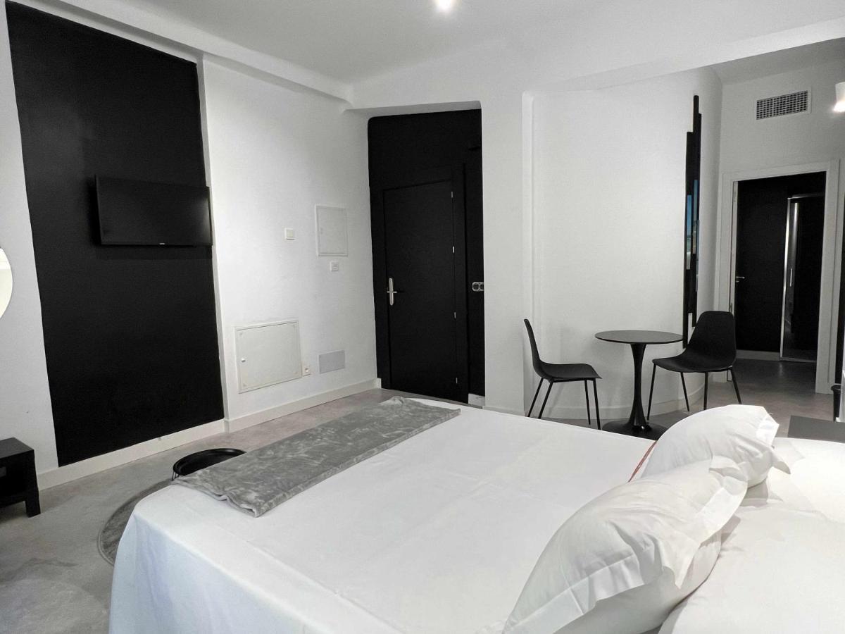 Dama Modern & Luxury Apartment Malaga Bagian luar foto