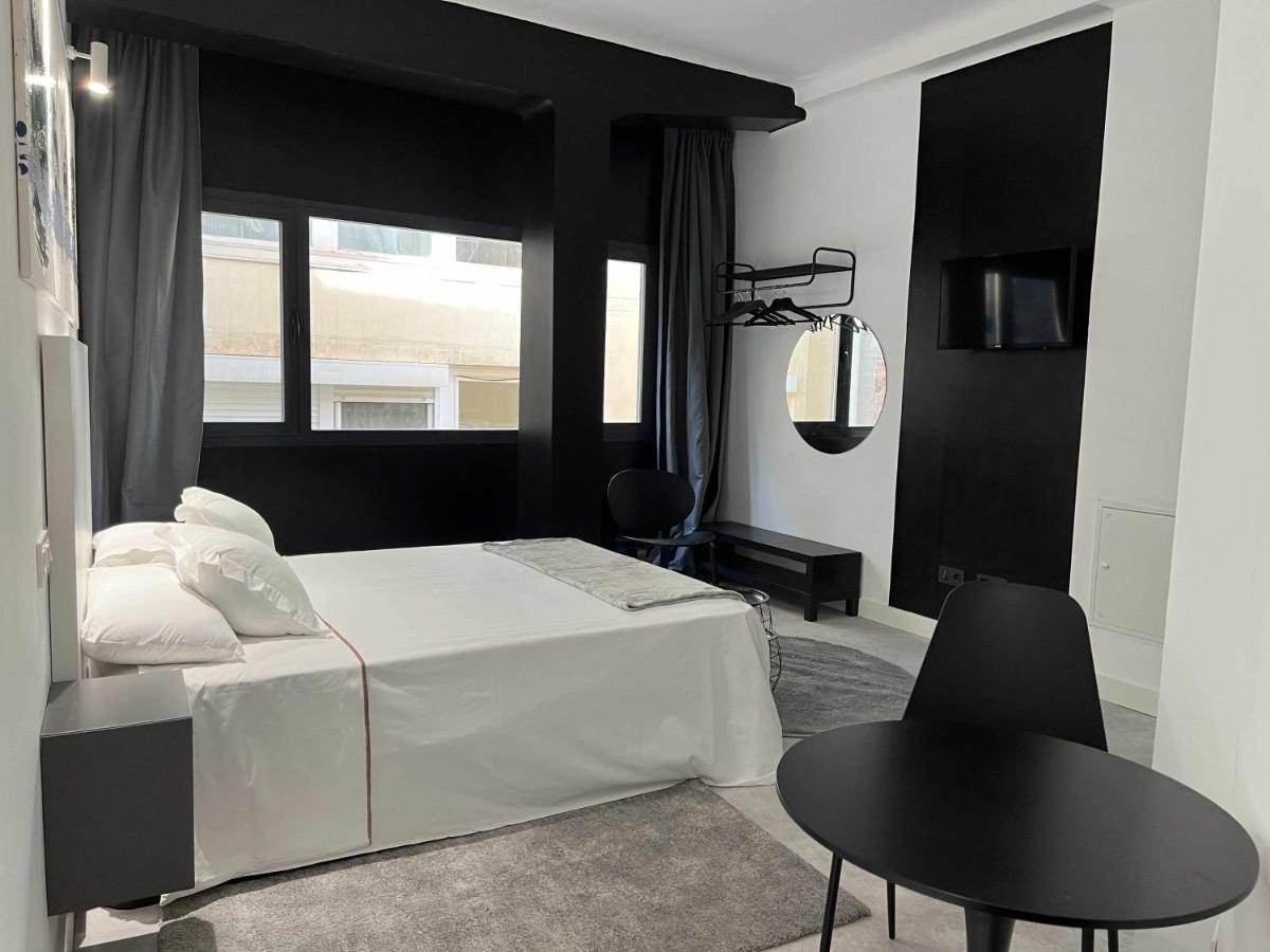 Dama Modern & Luxury Apartment Malaga Bagian luar foto